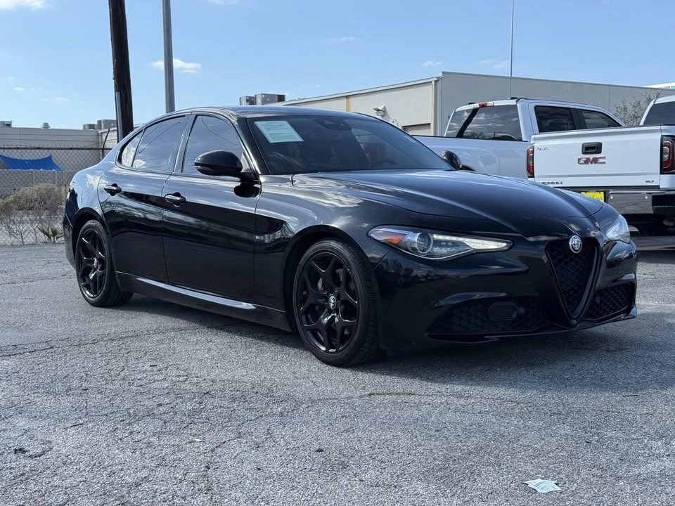 2021 Alfa Romeo Giulia - Image 2 of 20