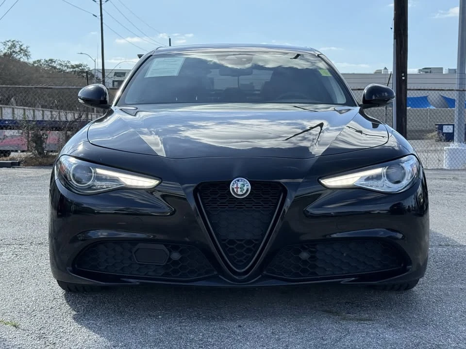 2021 Alfa Romeo Giulia - Image 5 of 20