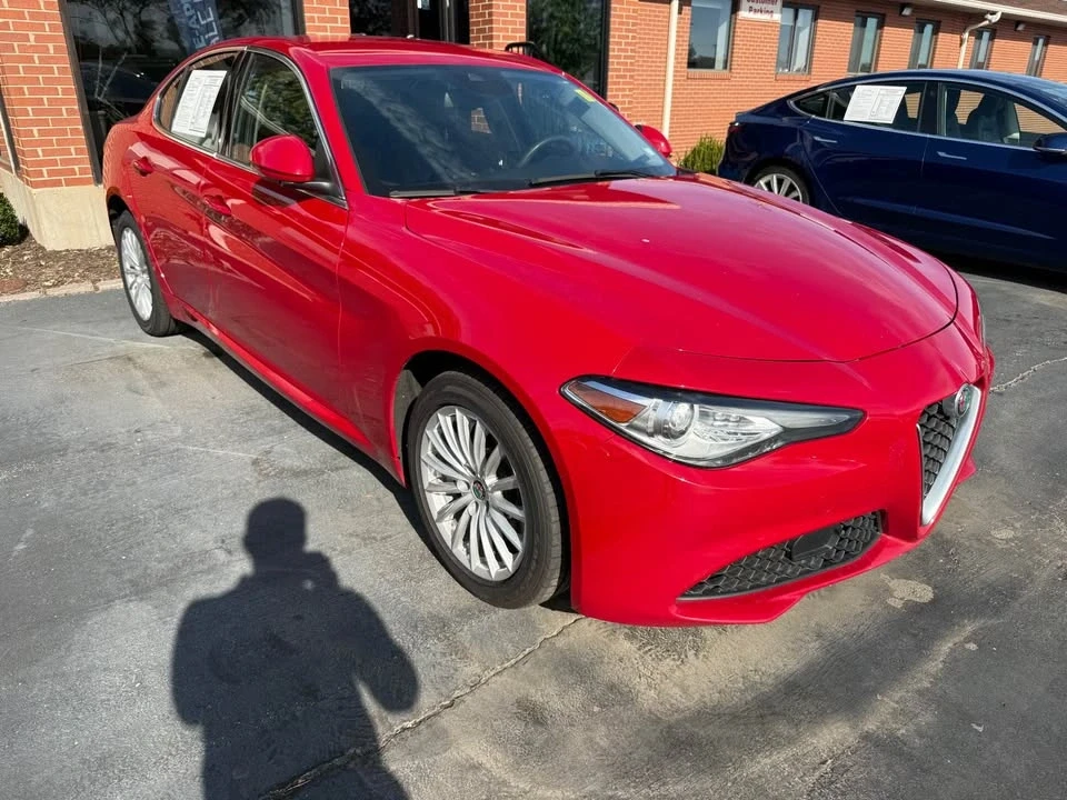 2021 Alfa Romeo Giulia - Image 2 of 5