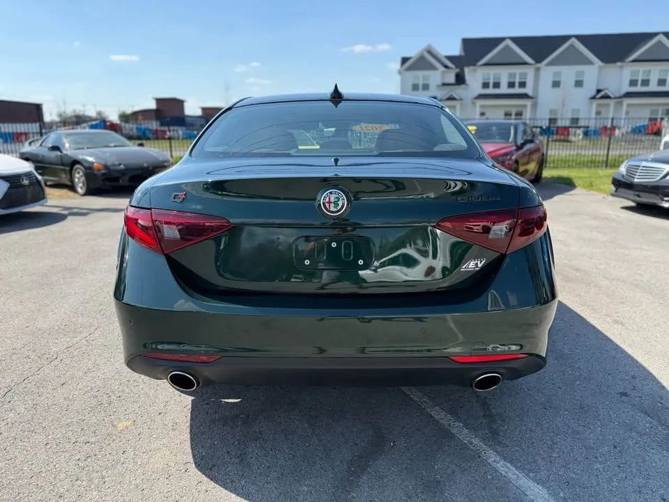 2021 Alfa Romeo Giulia - Image 4 of 20