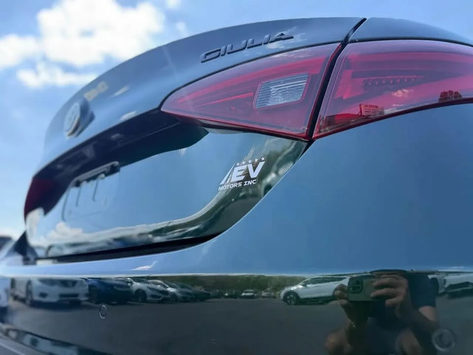 2021 Alfa Romeo Giulia - Image 6 of 20