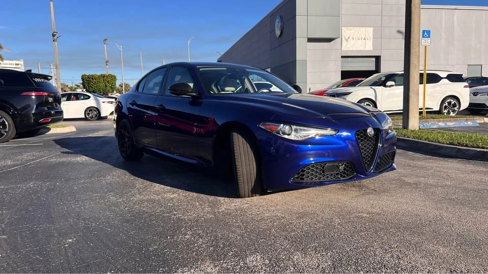 2021 Alfa Romeo Giulia - Image 3 of 7
