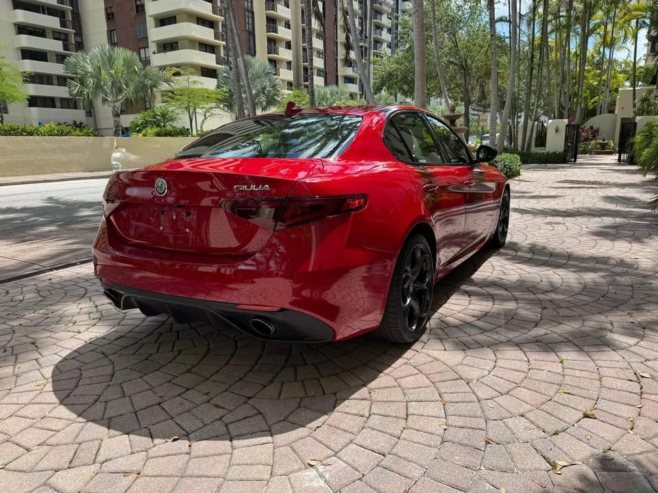 2021 Alfa Romeo Giulia - Image 3 of 10
