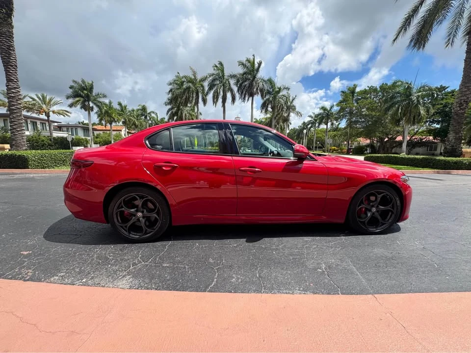 2021 Alfa Romeo Giulia - Image 4 of 10