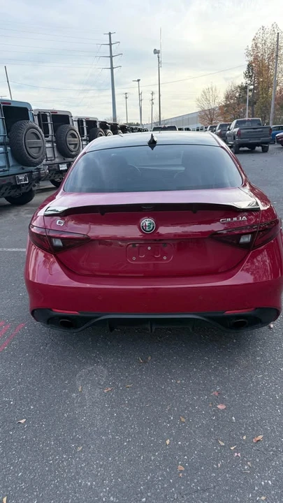 2021 Alfa Romeo Giulia - Image 6 of 11