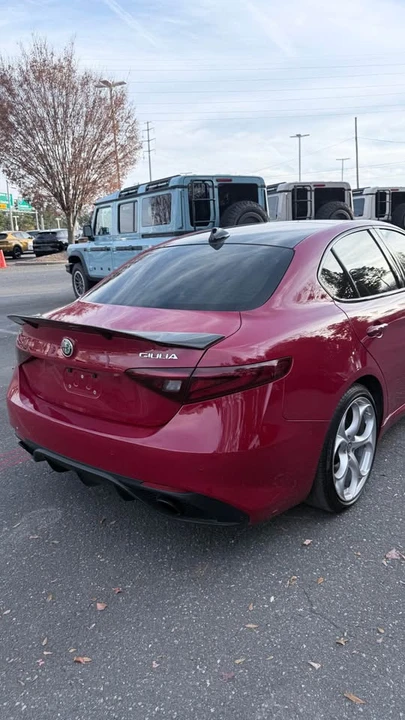 2021 Alfa Romeo Giulia - Image 5 of 11