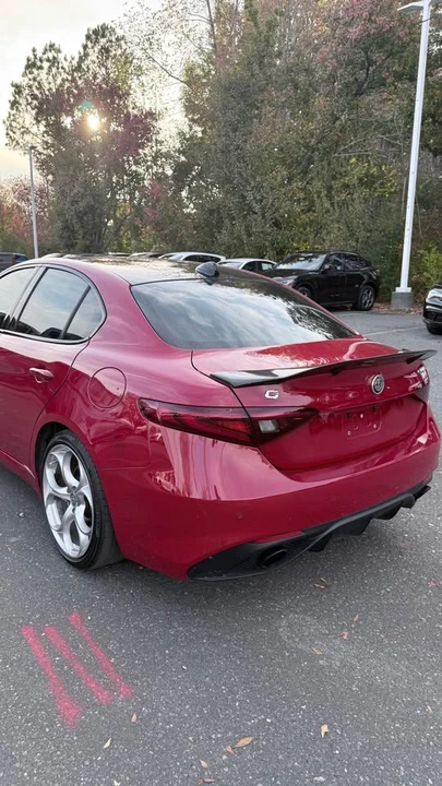 2021 Alfa Romeo Giulia - Image 7 of 11