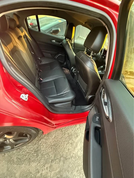2021 Alfa Romeo Giulia - Image 8 of 8