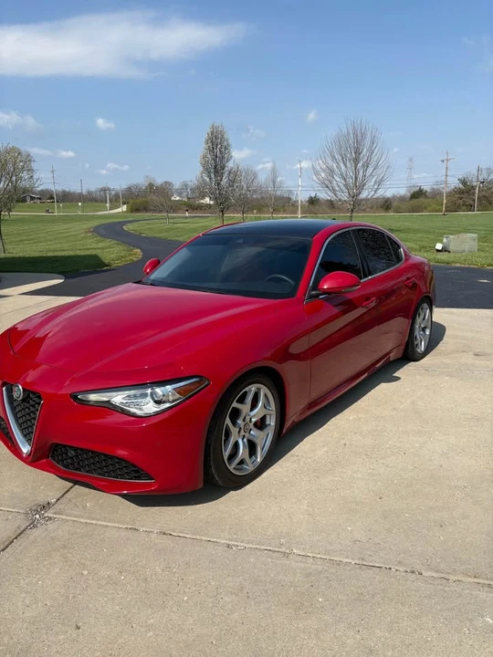 2021 Alfa Romeo Giulia - Image 5 of 10