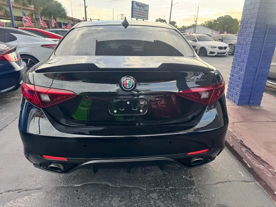 2021 Alfa Romeo Giulia - Image 6 of 11