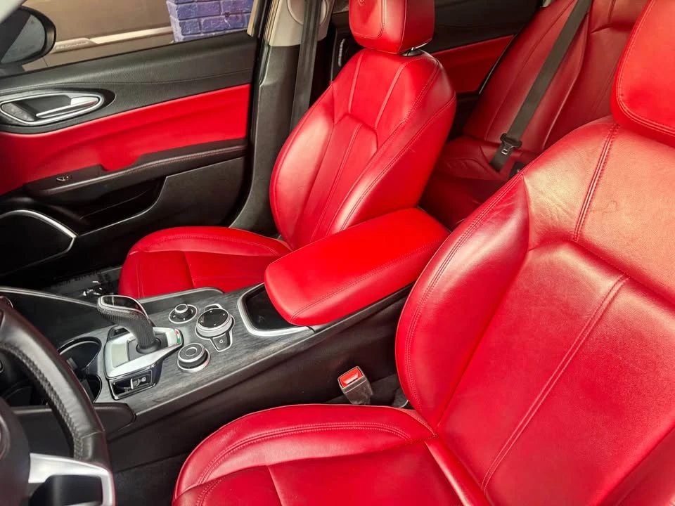 2021 Alfa Romeo Giulia - Image 8 of 11
