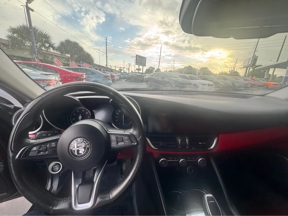 2021 Alfa Romeo Giulia - Image 11 of 11