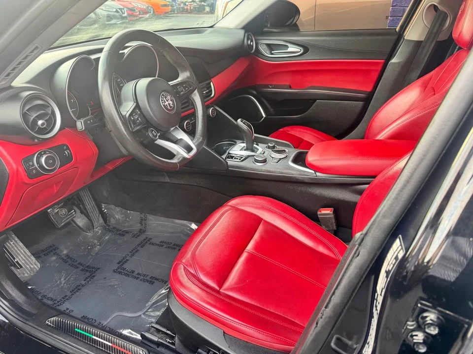 2021 Alfa Romeo Giulia - Image 9 of 11