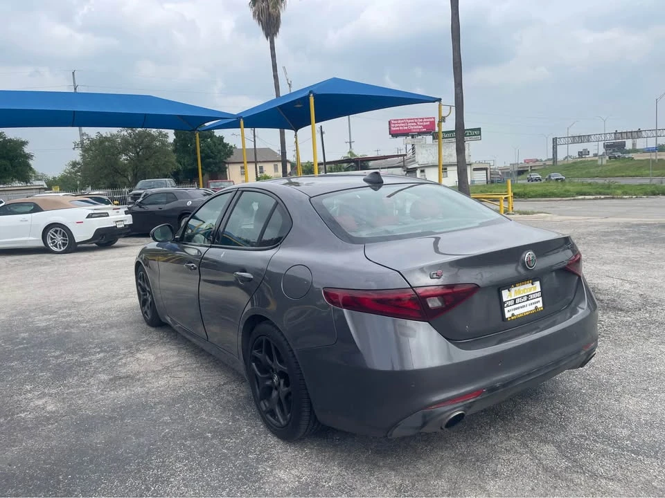 2021 Alfa Romeo Giulia - Image 3 of 9
