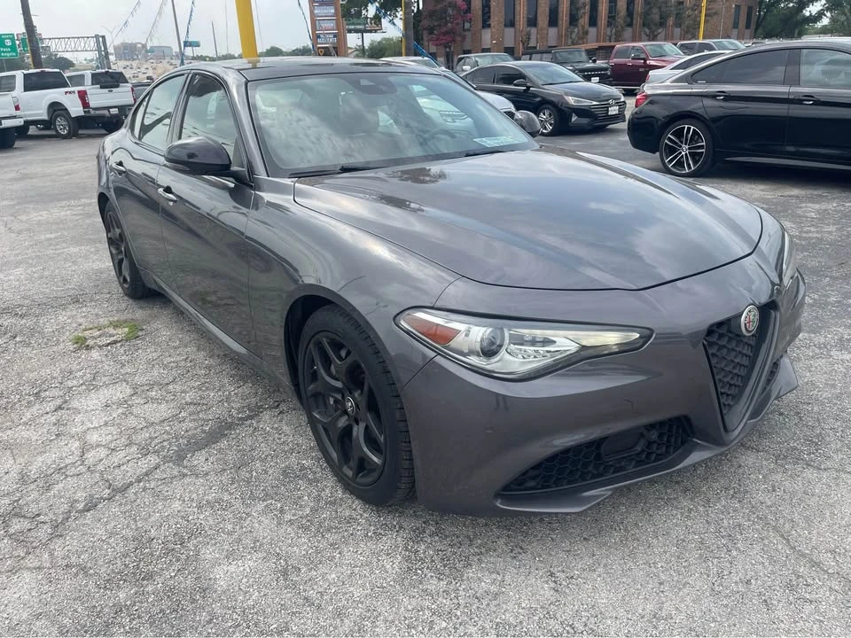 2021 Alfa Romeo Giulia - Image 6 of 9