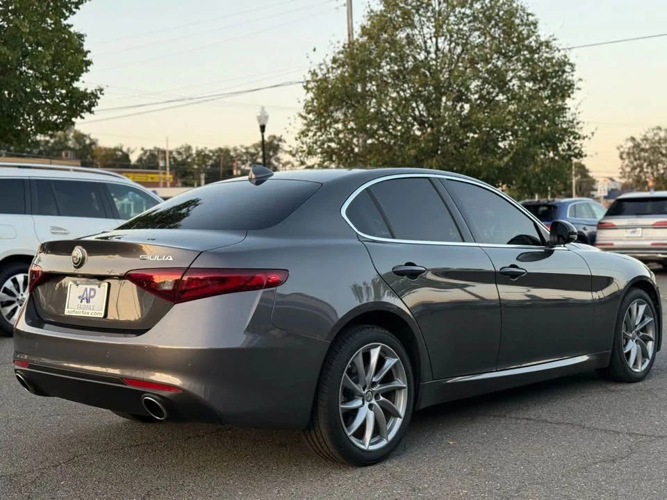 2021 Alfa Romeo Giulia - Image 8 of 12