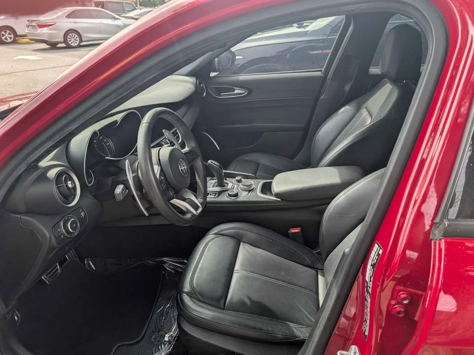 2021 Alfa Romeo Giulia - Image 3 of 8