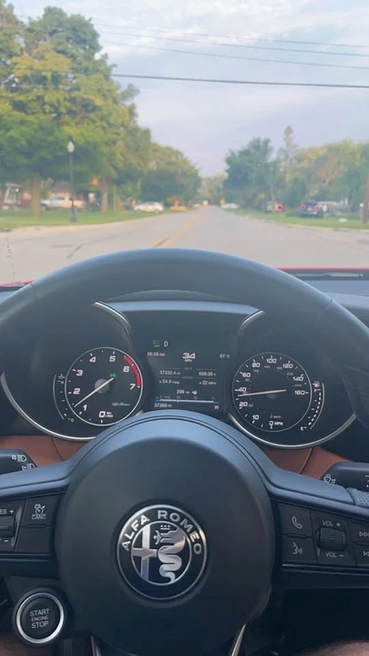 2021 Alfa Romeo Giulia - Image 6 of 6