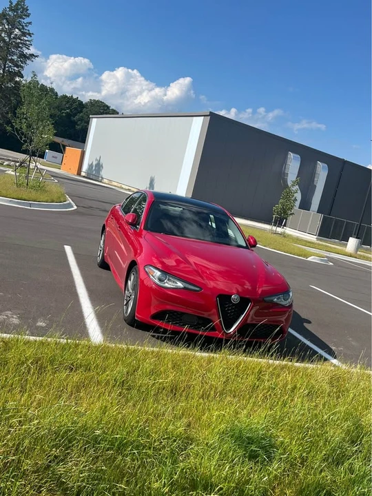 2021 Alfa Romeo Giulia - Image 4 of 6