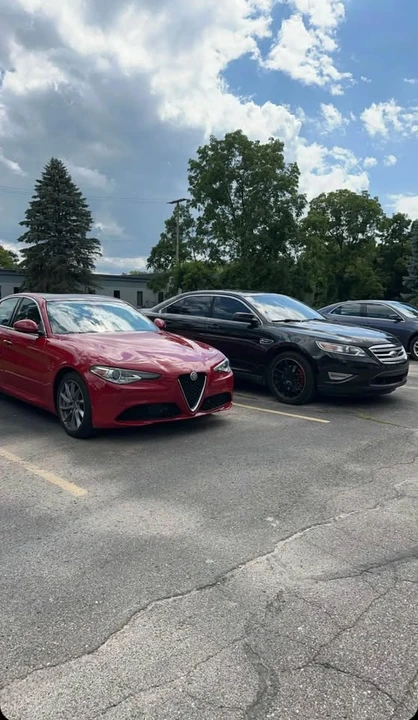 2021 Alfa Romeo Giulia - Image 5 of 6