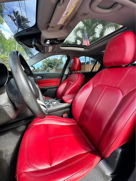 2021 Alfa Romeo Giulia - Image 10 of 16