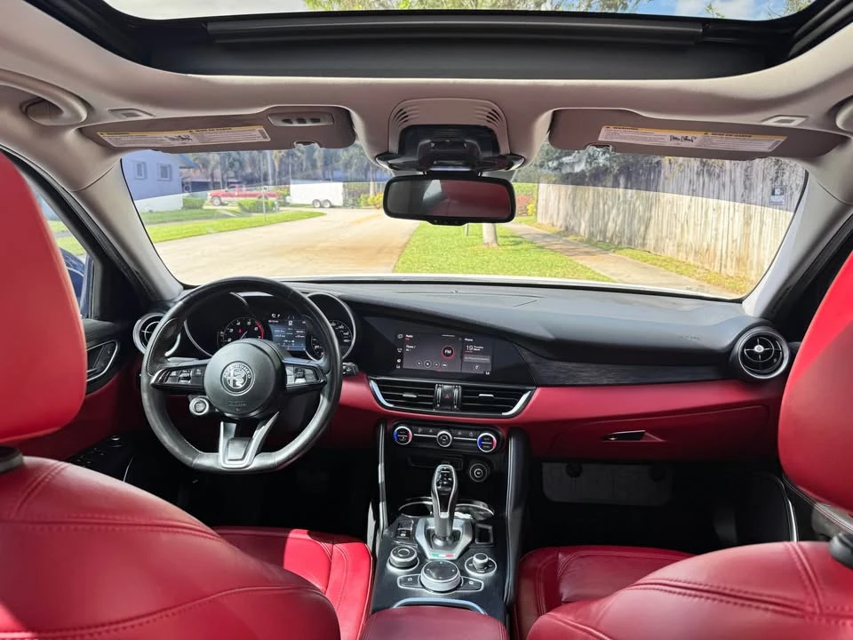 2021 Alfa Romeo Giulia - Image 6 of 16