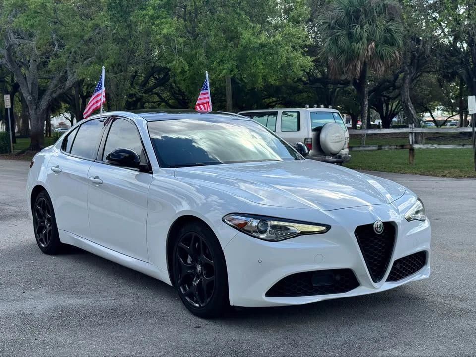 2021 Alfa Romeo Giulia - Image 3 of 16