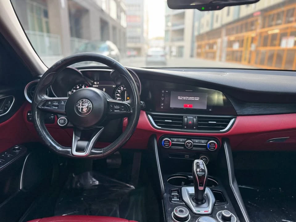 2021 Alfa Romeo Giulia - Image 12 of 16