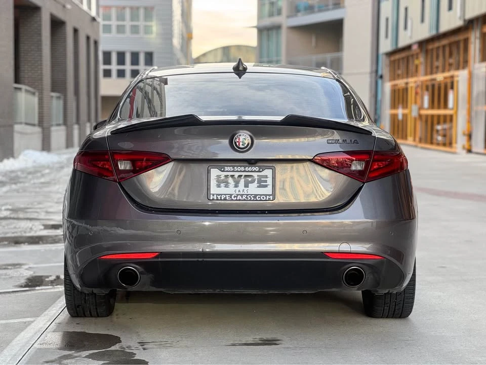 2021 Alfa Romeo Giulia - Image 6 of 16