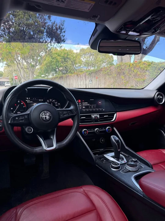2021 Alfa Romeo Giulia - Image 3 of 9
