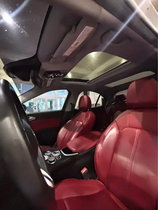2021 Alfa Romeo Giulia - Image 13 of 13
