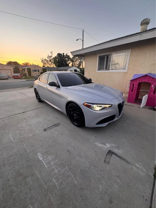 2021 Alfa Romeo Giulia - Image 3 of 8
