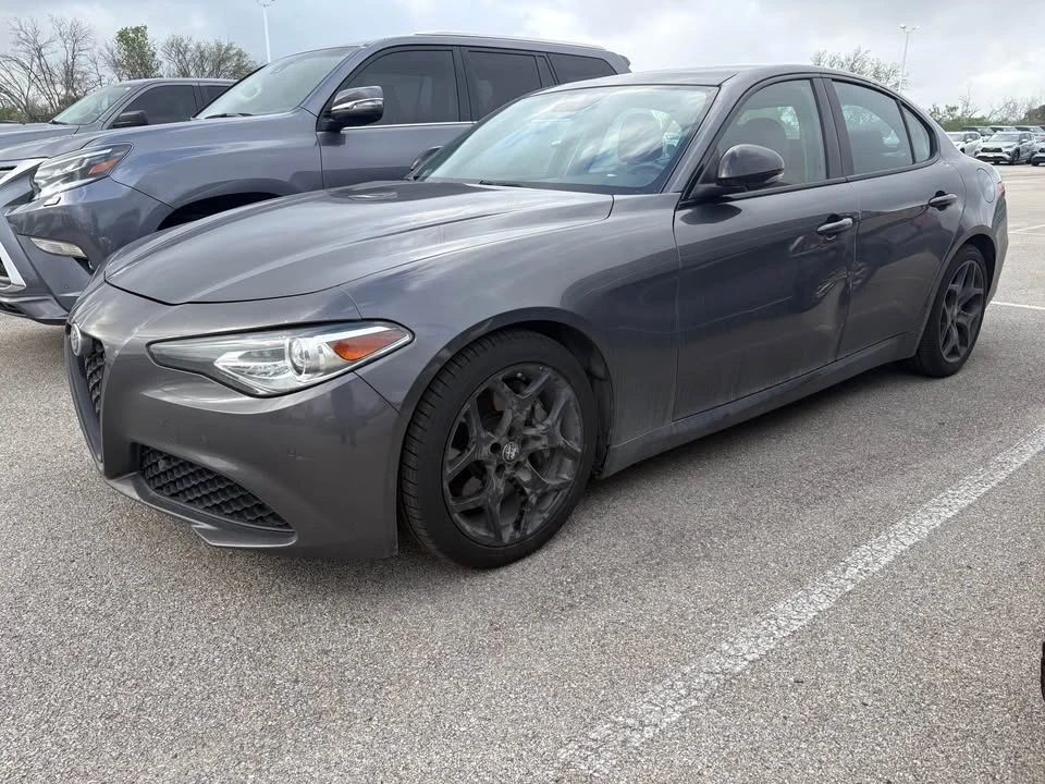 2021 Alfa Romeo Giulia - Image 3 of 7