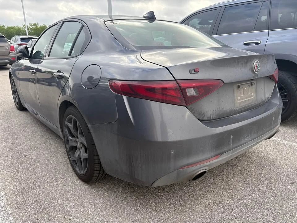2021 Alfa Romeo Giulia - Image 4 of 7