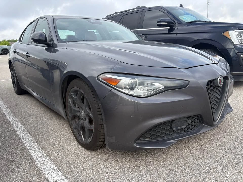 2021 Alfa Romeo Giulia - Image 2 of 7