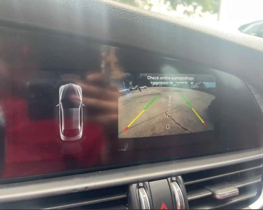 2021 Alfa Romeo Giulia - Image 5 of 9
