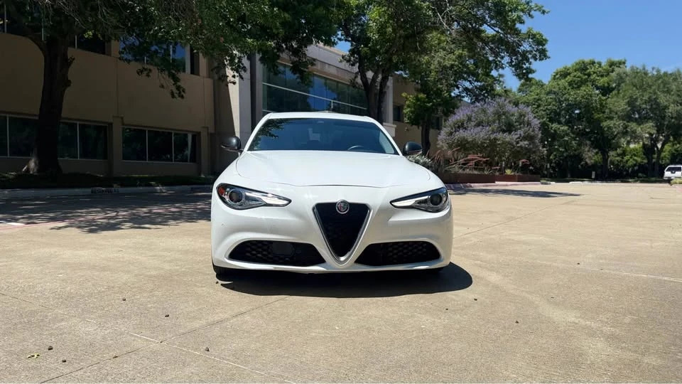 2021 Alfa Romeo Giulia - Image 4 of 14