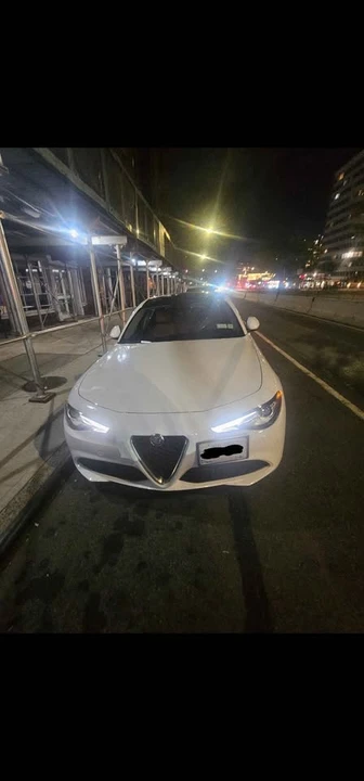 2021 Alfa Romeo Giulia - Image 7 of 11
