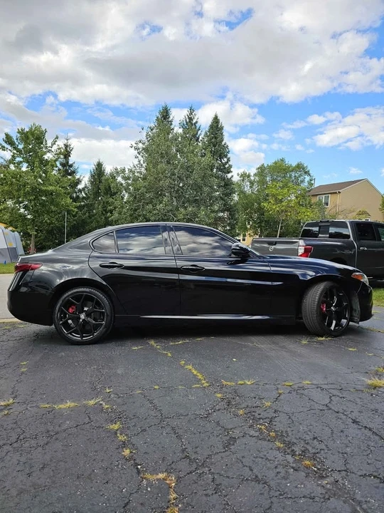 2021 Alfa Romeo Giulia - Image 3 of 20