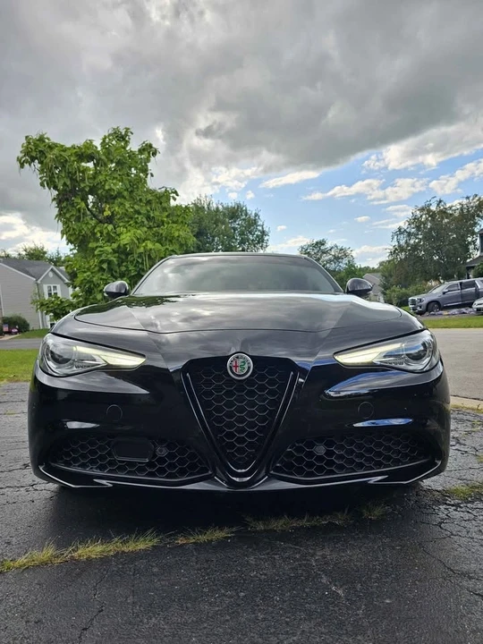 2021 Alfa Romeo Giulia - Image 2 of 20