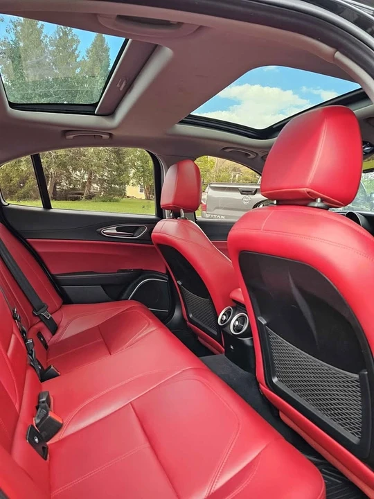 2021 Alfa Romeo Giulia - Image 15 of 20
