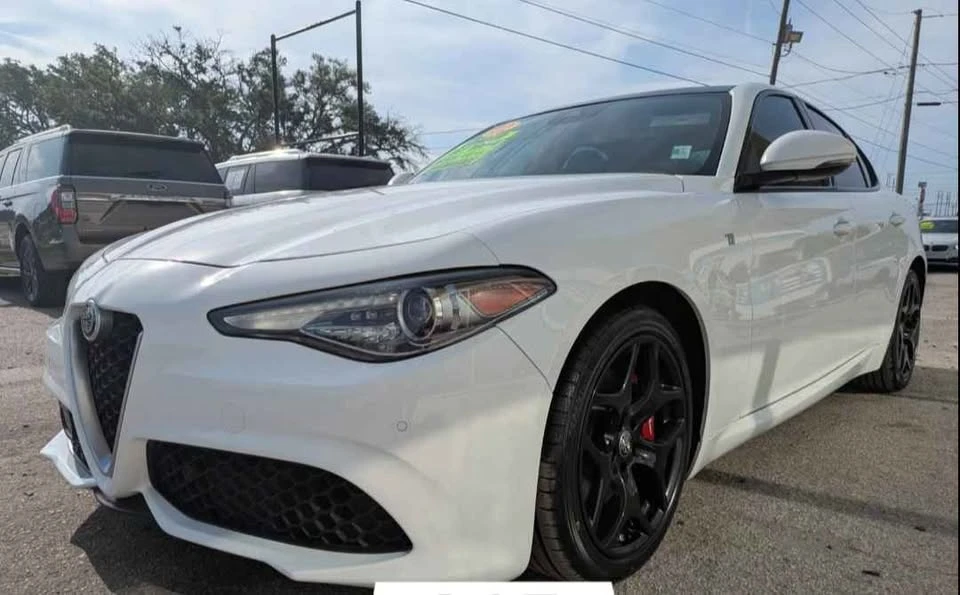 2021 Alfa Romeo Giulia - Image 2 of 4