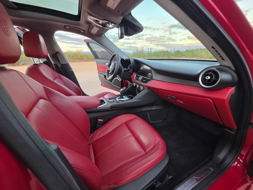 2021 Alfa Romeo Giulia - Image 11 of 13