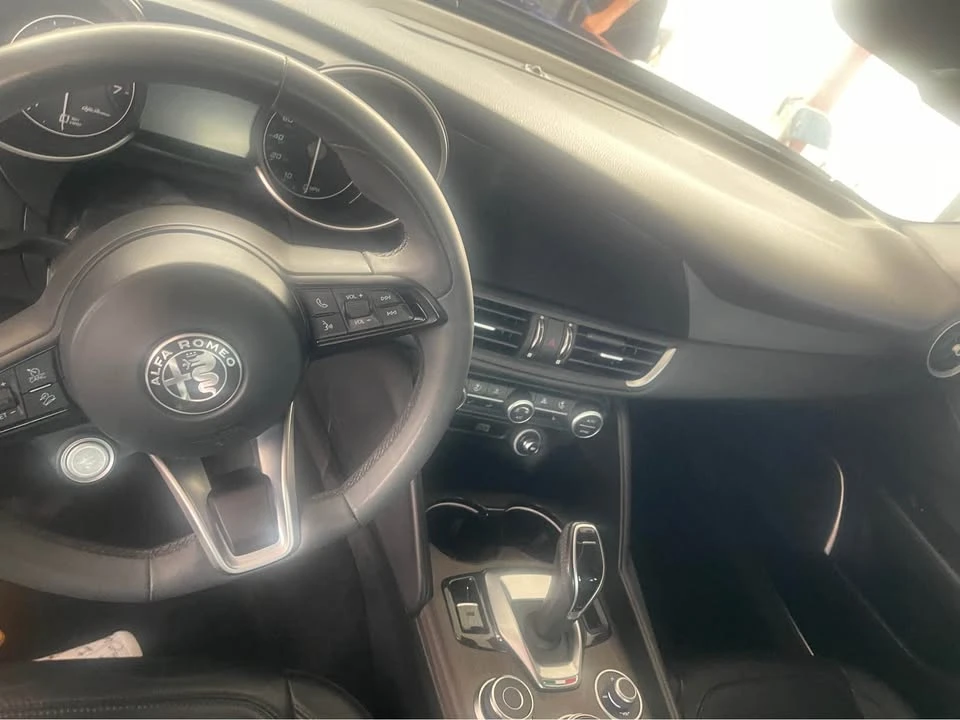 2021 Alfa Romeo Giulia - Image 3 of 4