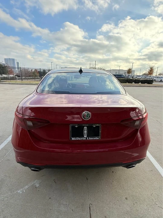 2021 Alfa Romeo Giulia - Image 5 of 6