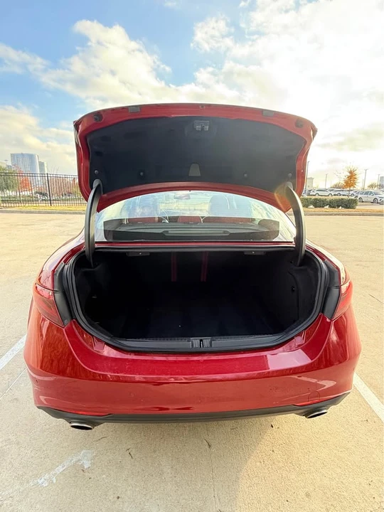 2021 Alfa Romeo Giulia - Image 6 of 6