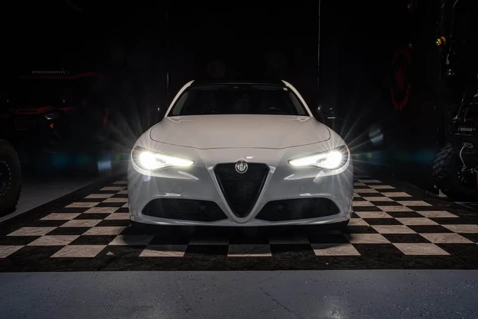 2021 Alfa Romeo Giulia - Image 2 of 7