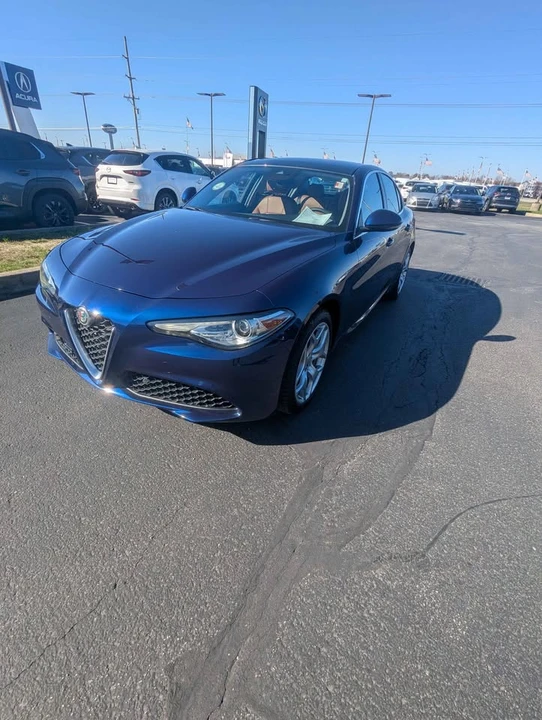 2021 Alfa Romeo Giulia - Image 3 of 8