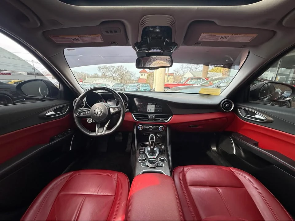 2021 Alfa Romeo Giulia - Image 14 of 16