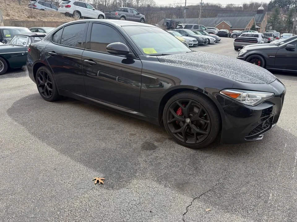 2021 Alfa Romeo Giulia - Image 3 of 16